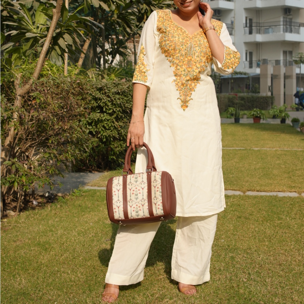 Brand New Designers Kashmiri Phiran Style Embroidered Indian Pakistani Kurta Set
